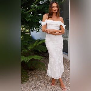 NWT Hello Molly Strapless White Floral Dress